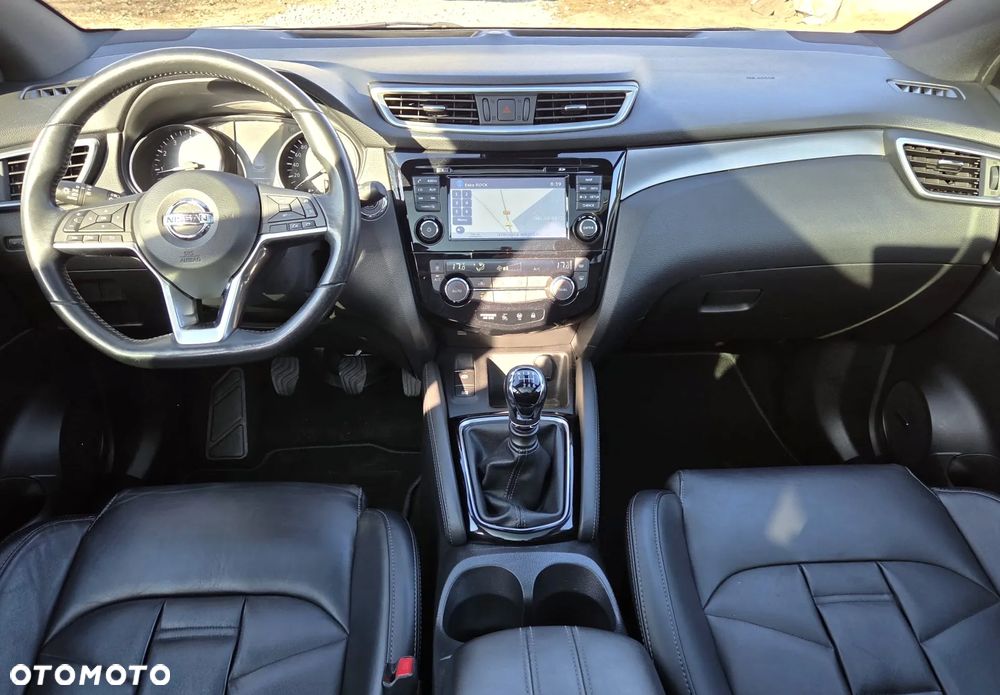 Nissan Qashqai 1.6 DIG-T Tekna+ - 25