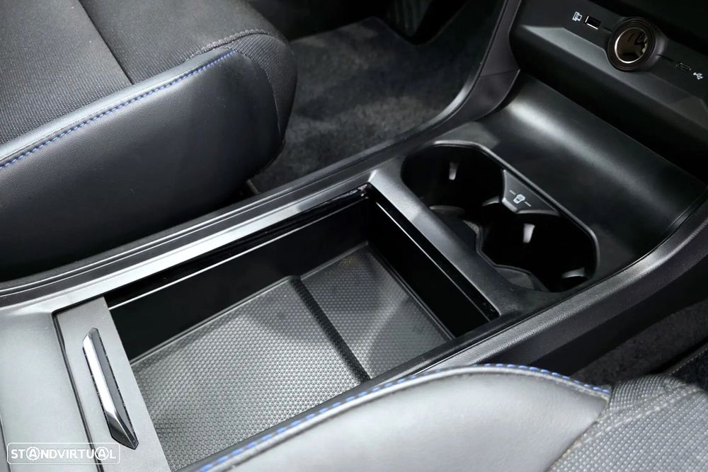 MG MG4 64 kWh Luxury - 24