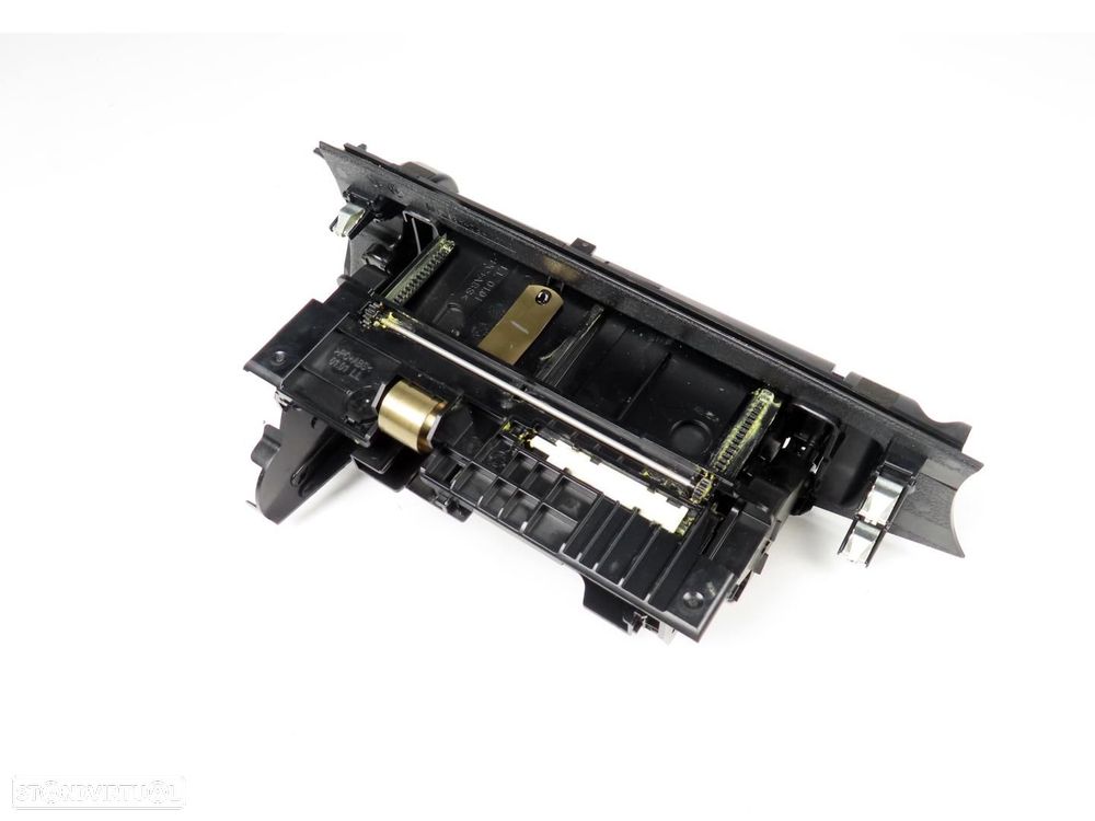 Compartimento secreto lado do acompanhante  Usado / Original MINI MINI (F56)/MIN... - 7