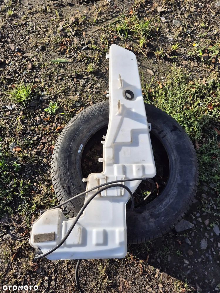 Zbiornik płynu do spryskiwaczy Nissan Navara NP300/D23 - 1