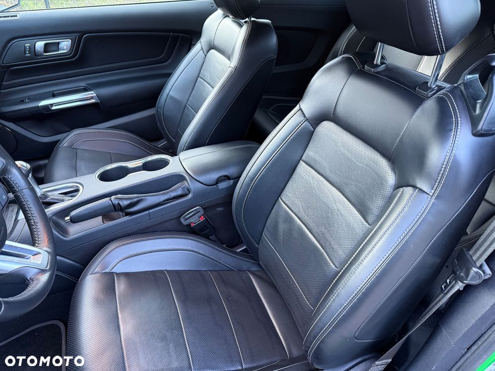 Ford Mustang 5.0 V8 GT - 19