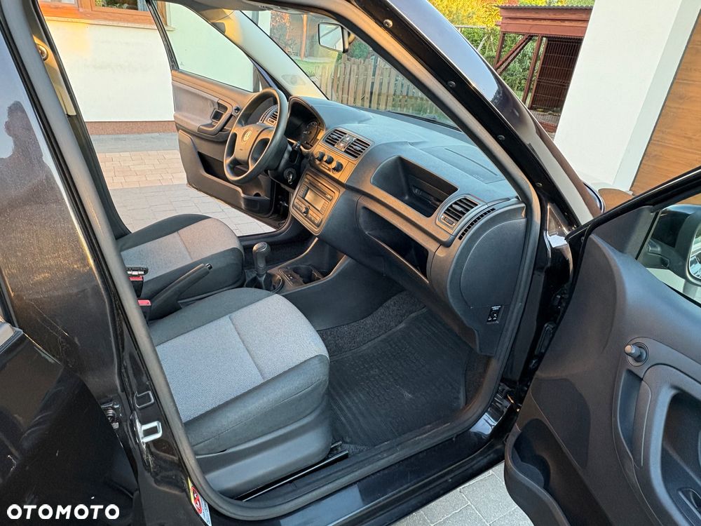 Skoda Fabia 1.2 HTP Ambiente - 19