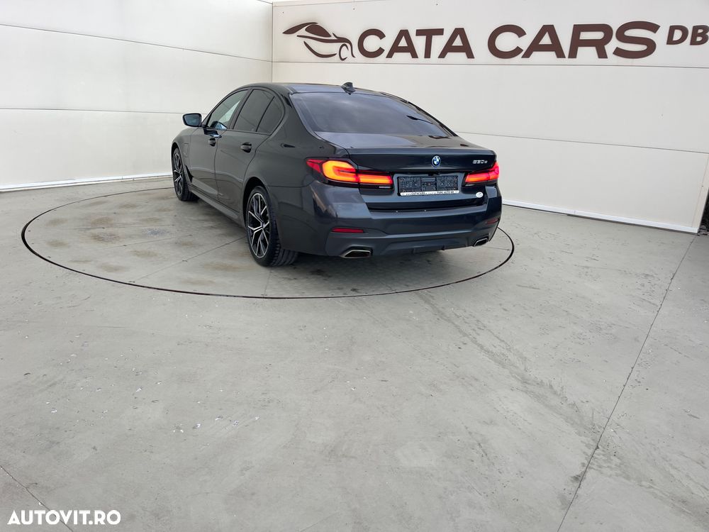 BMW Seria 5 530e Aut. M Sport Edition - 10