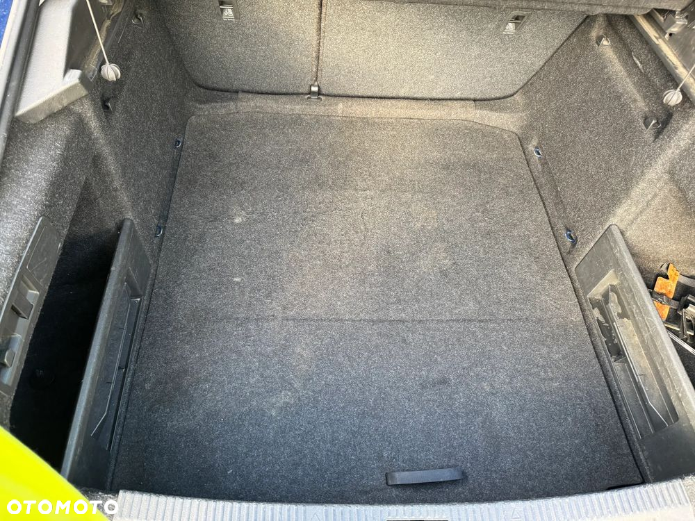 Skoda Superb 2.0 TDI SCR Ambition - 14
