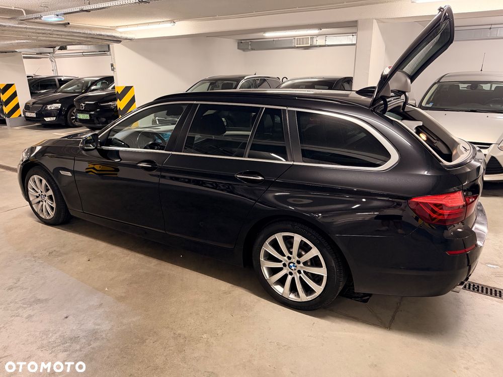 BMW Seria 5 520d - 25