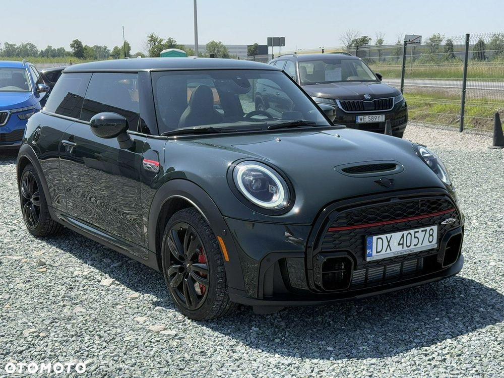 MINI John Cooper Works - 3
