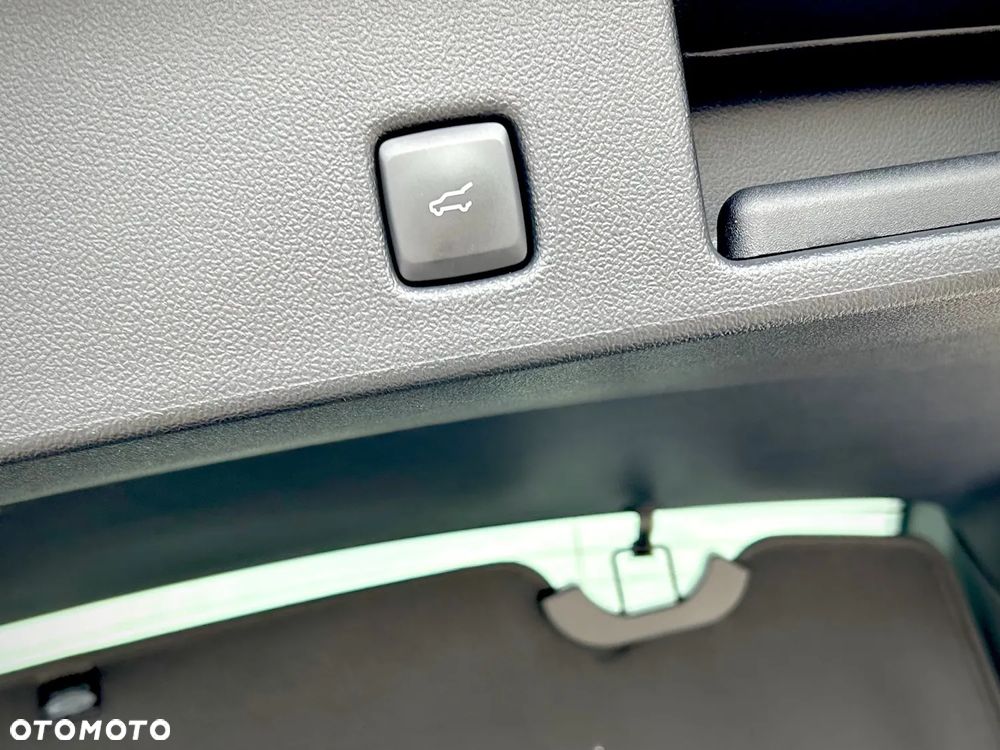 Ford Escape 2.0 EcoBoost AWD Titanium - 10