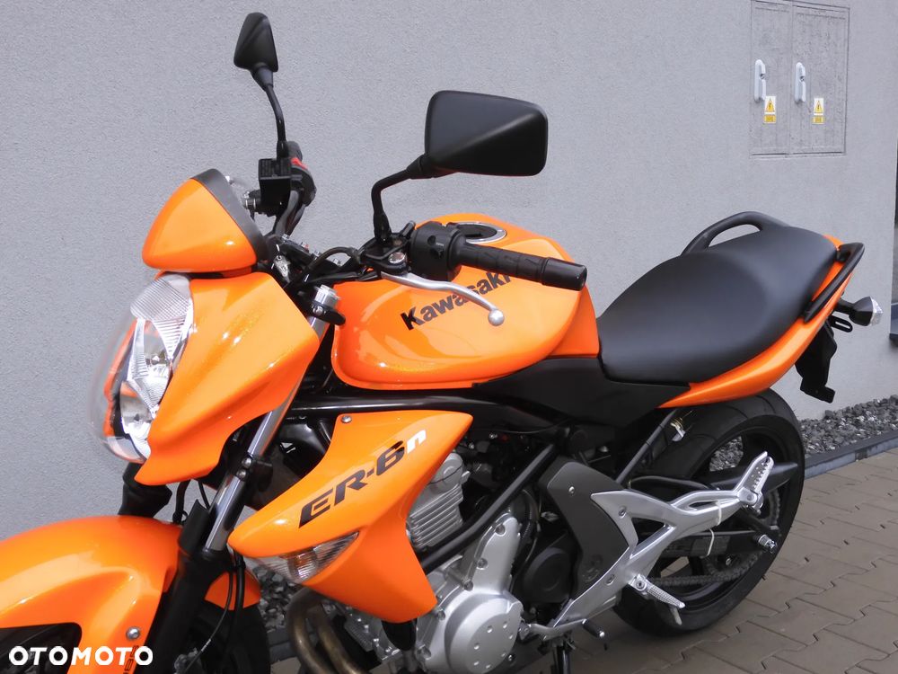 Kawasaki ER - 25