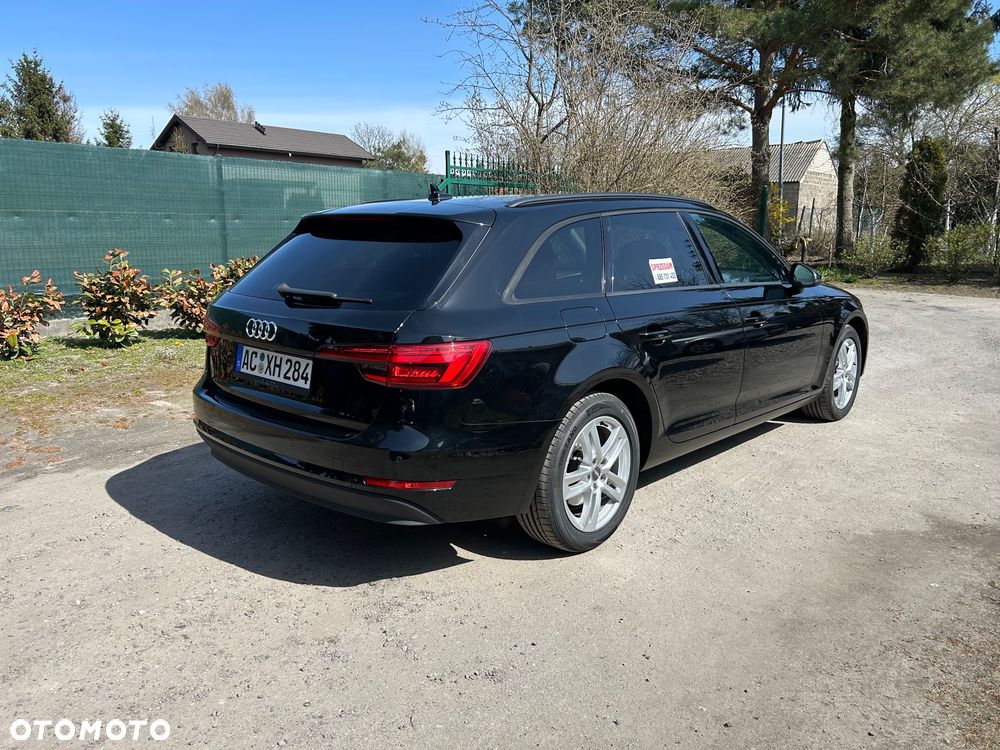 Audi A4 Avant 2.0 TDI DPF clean diesel Ambiente - 12