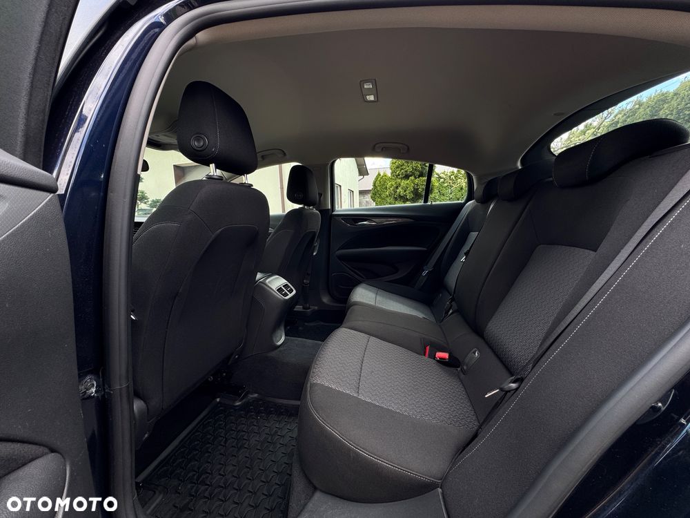 Opel Insignia 1.5 T Enjoy S&S - 30