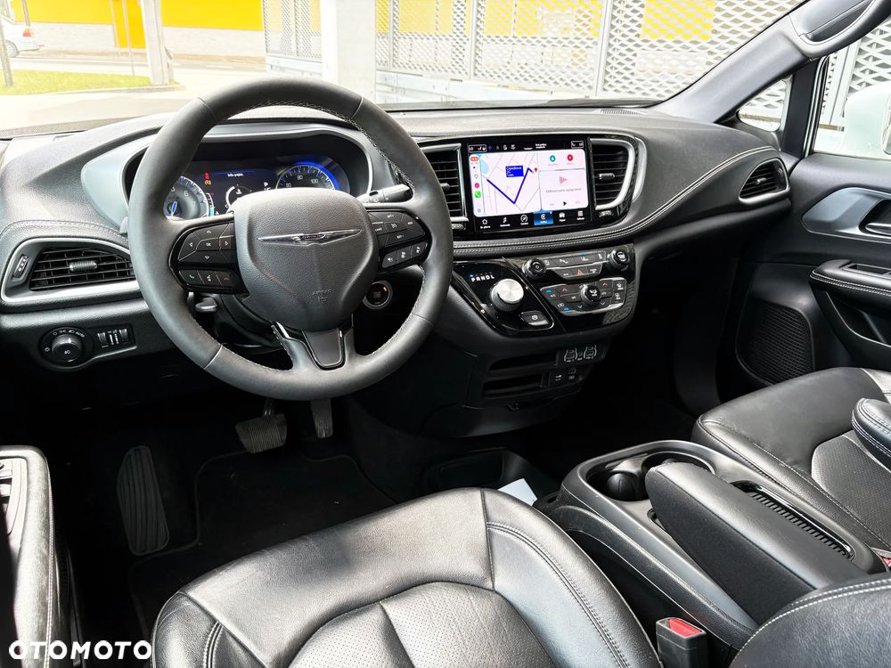 Chrysler Pacifica - 14