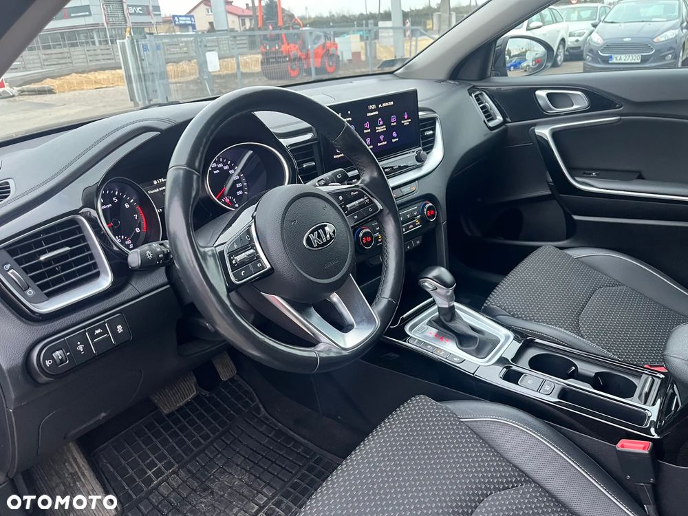 Kia XCeed 1.6 T-GDI L Business Line DCT - 22
