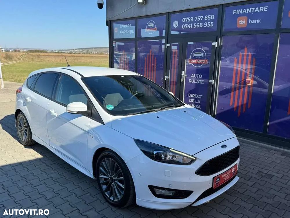 Ford Focus 1.5 EcoBoost Start-Stopp-System ST-Line - 10
