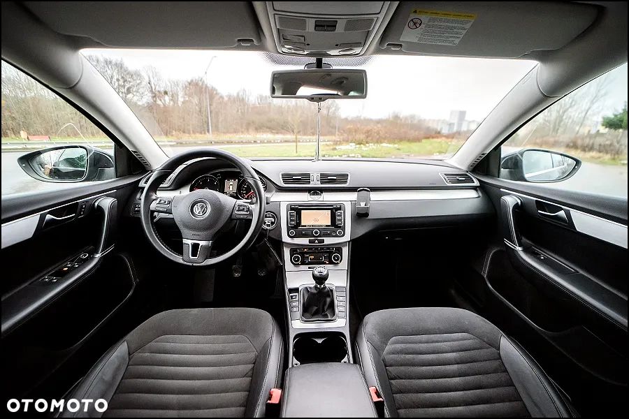 Volkswagen Passat - 7