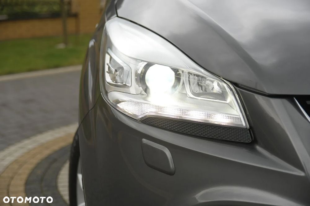 Ford Kuga 2.0 TDCi 4x4 Titanium - 14