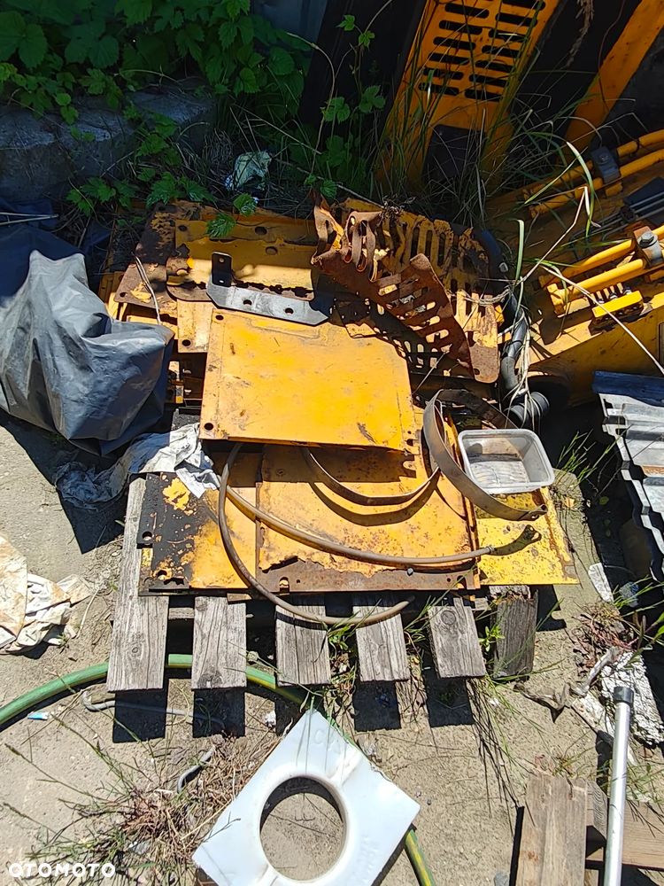 JCB JS 145LC - 11