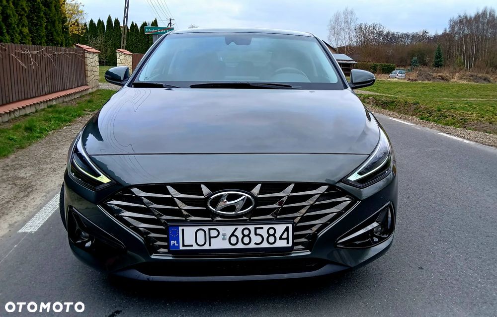Hyundai i30 1.5 T-GDI 48V-Hybrid Intro - 6
