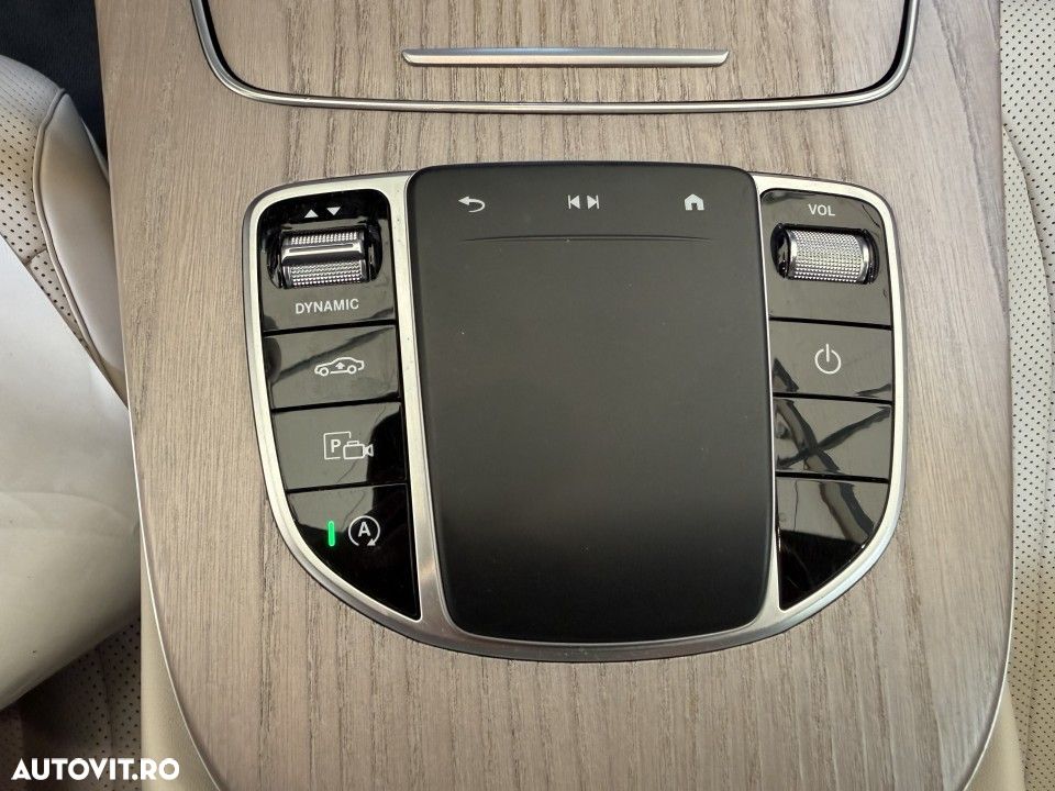 Mercedes-Benz CLS - 19