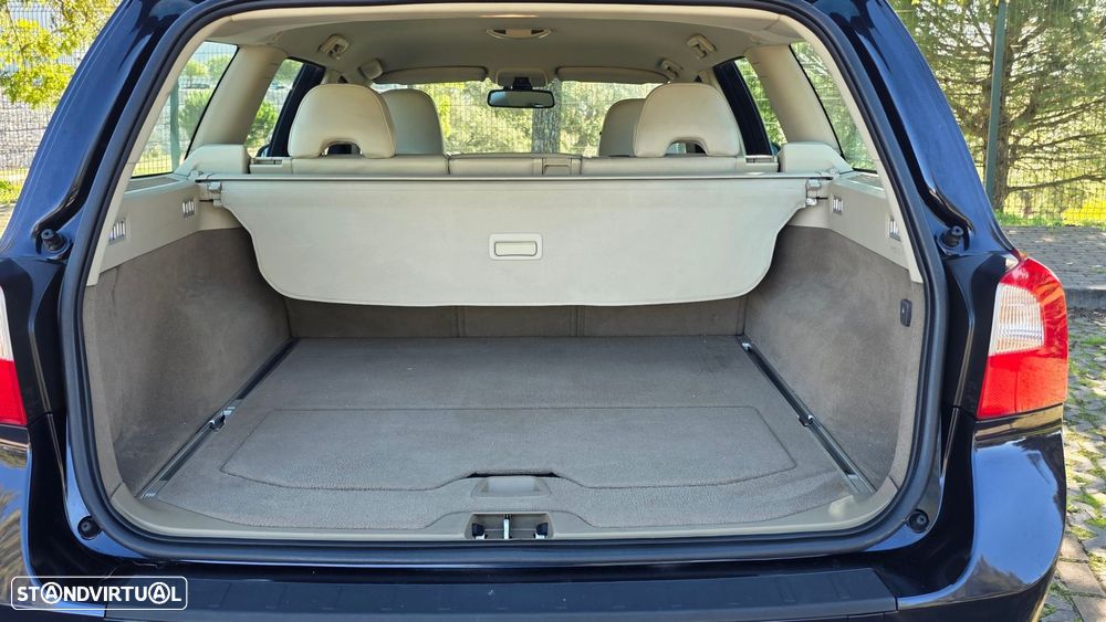 Volvo V70 2.0 D Summum - 28