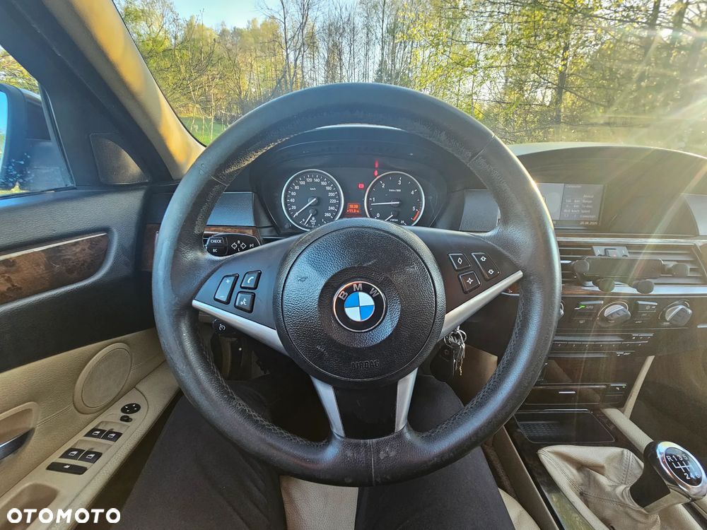 BMW Seria 5 - 29