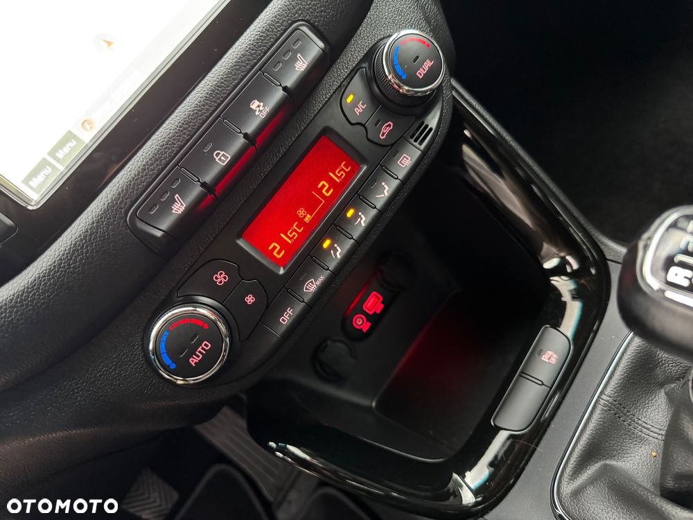 Kia Ceed 1.6 GDI Dream-Team Edition - 26