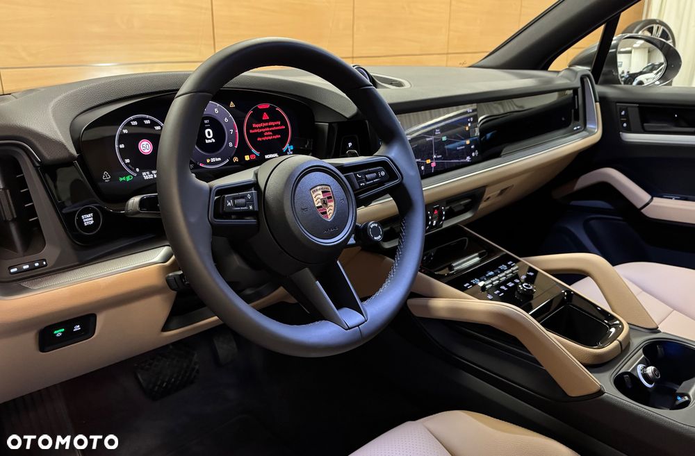 Porsche Cayenne Standard - 22