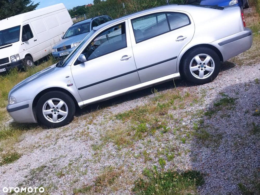 Skoda Octavia - 3