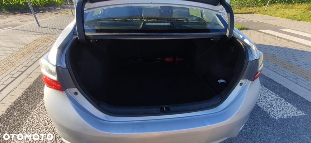 Toyota Corolla 1.4 D-4D Comfort - 16