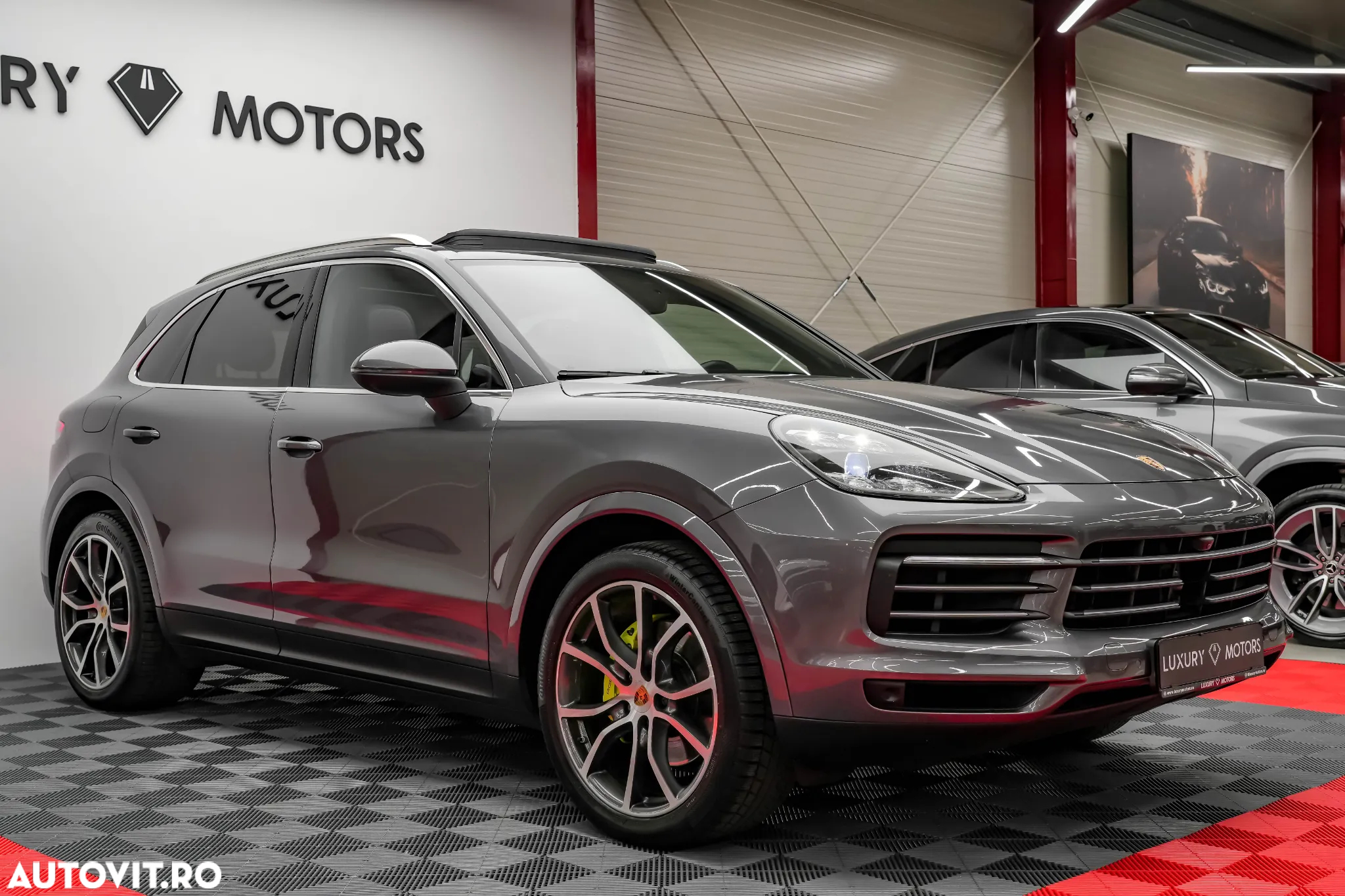 Porsche Cayenne E-Hybrid Tiptronic S Platinum Edition - 9
