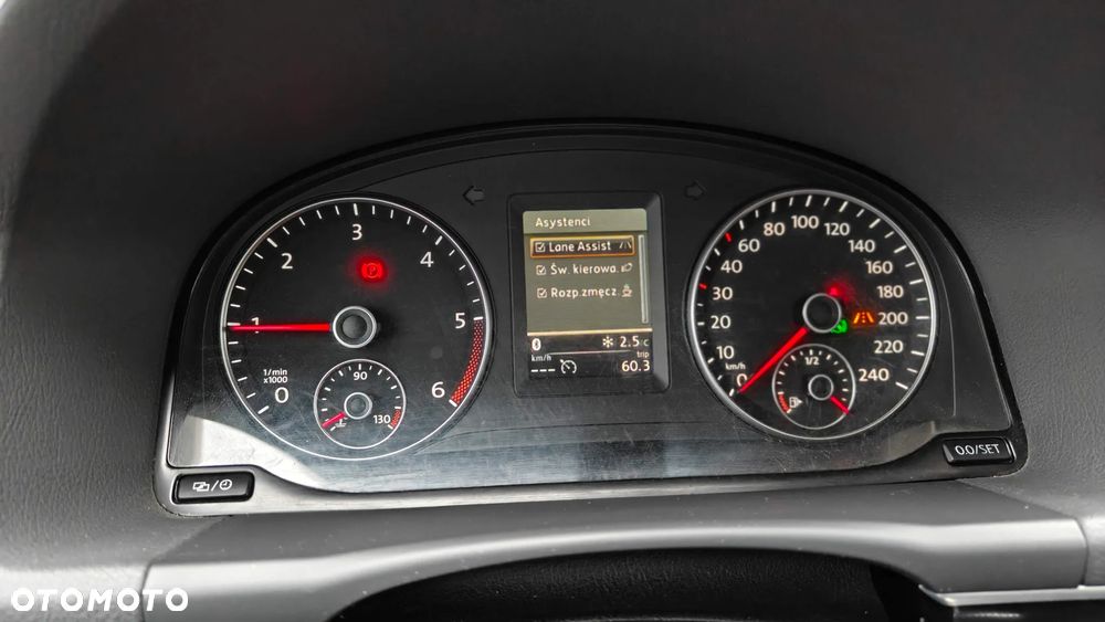 Volkswagen Touran 2.0 TDI Highline DSG - 23