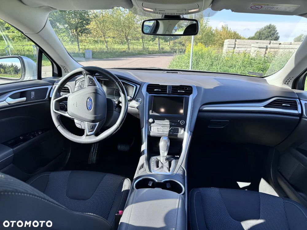 Ford Mondeo 2.0 TDCi Titanium PowerShift - 11