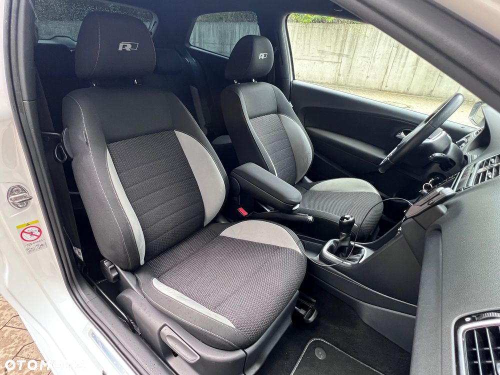 Volkswagen Polo 1.6 TDI Highline - 19