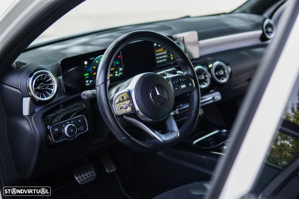 Mercedes-Benz A 250 e 8G-DCT AMG Line - 59