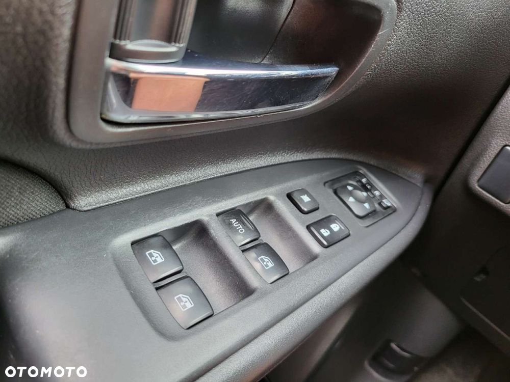 Mitsubishi Outlander - 36