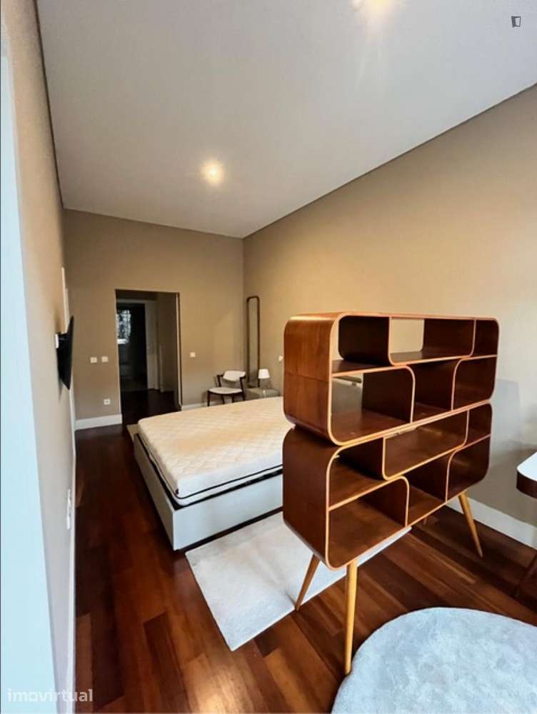 Apartamento com 1 quartos - localizado em Sé Porto - Grande imagem: 4/15