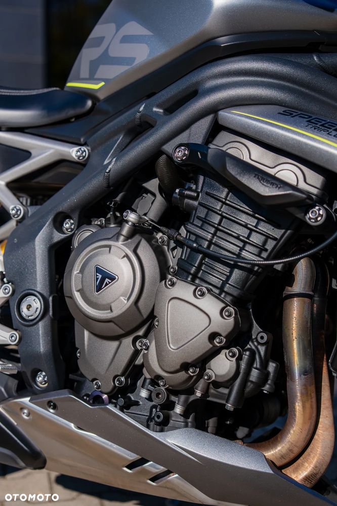 Triumph Speed Triple - 35