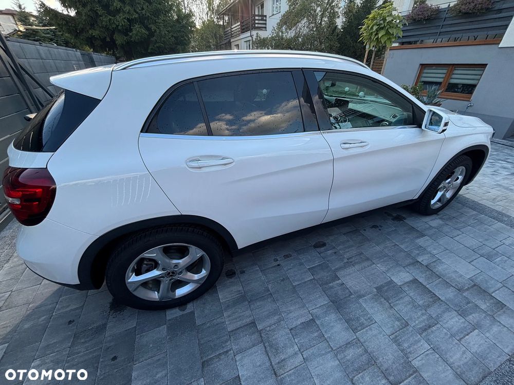 Mercedes-Benz GLA 250 4-Matic - 5