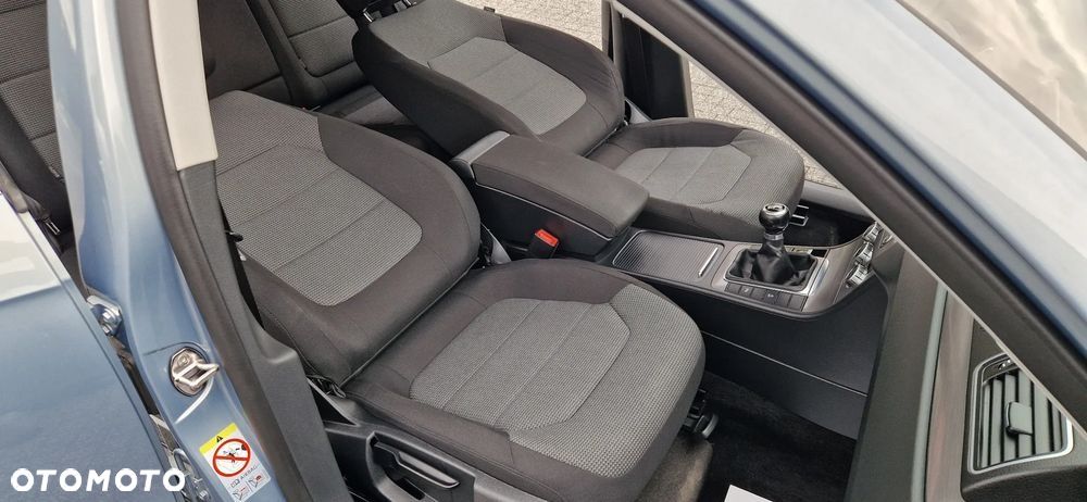 Volkswagen Passat 2.0 TDI Highline - 30