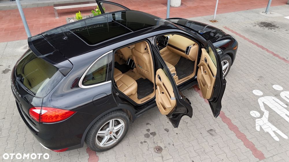 Porsche Cayenne Standard - 18