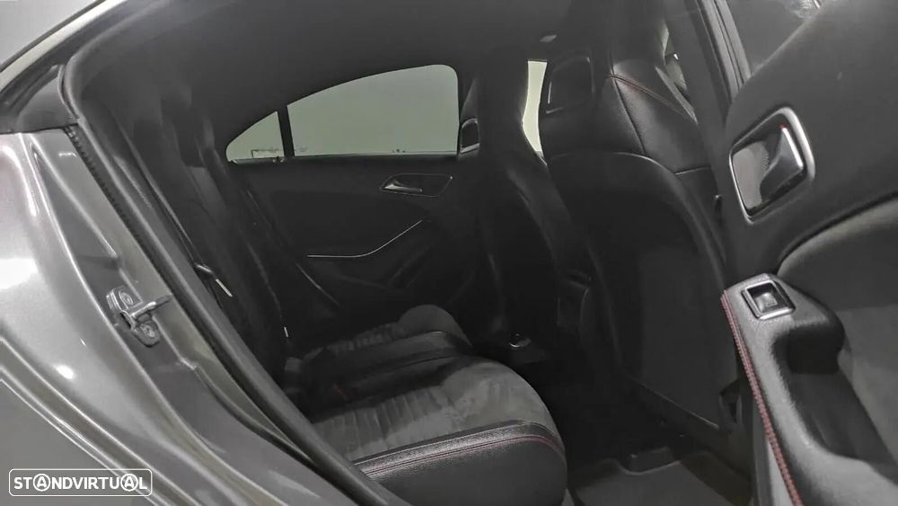 Mercedes-Benz CLA 200 - 21