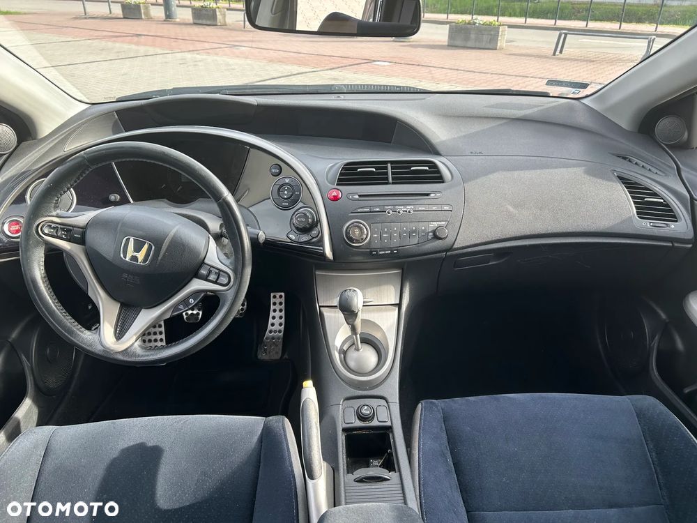 Honda Civic 1.8i-VTEC Sport - 9