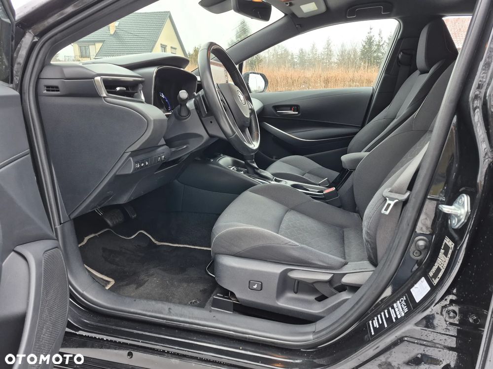 Toyota Corolla 2.0 Hybrid Comfort - 12