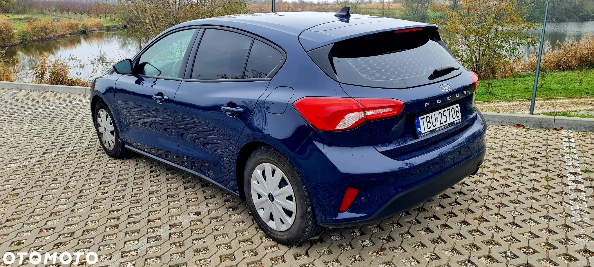 Ford Focus 1.0 EcoBoost Trend - 8