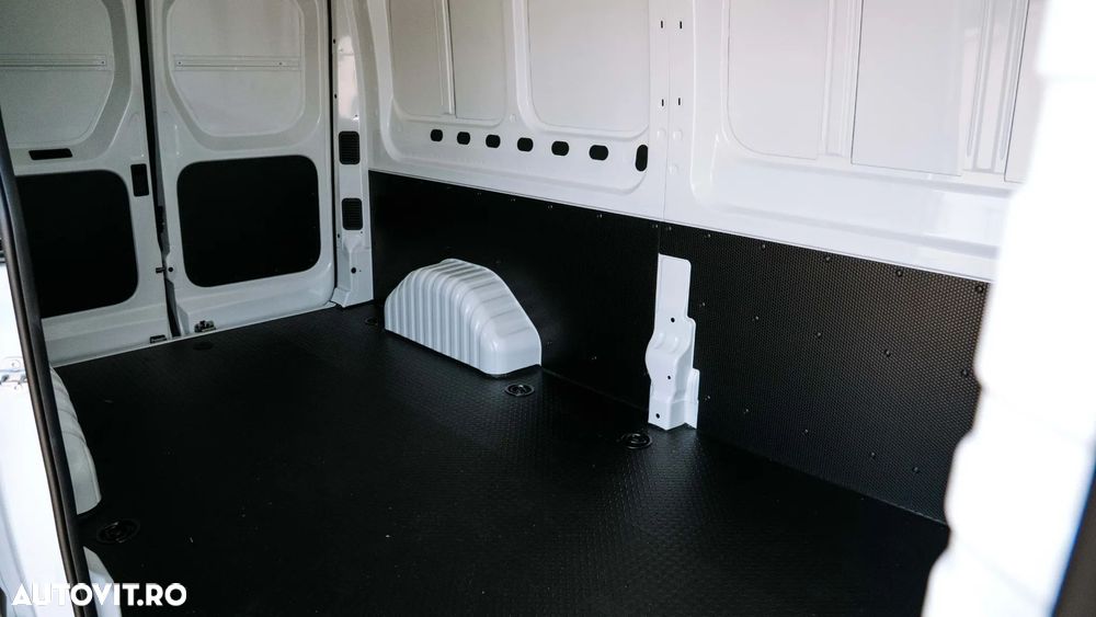 Maxus deliver-9 - 12