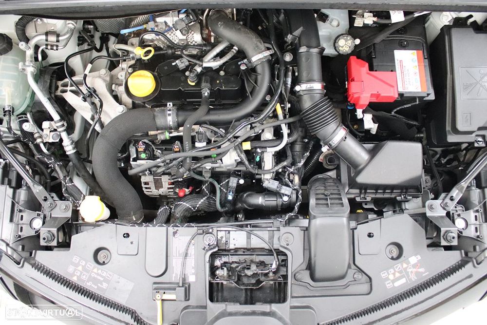 Renault Captur 1.0 TCe Techno Bi-Fuel - 25