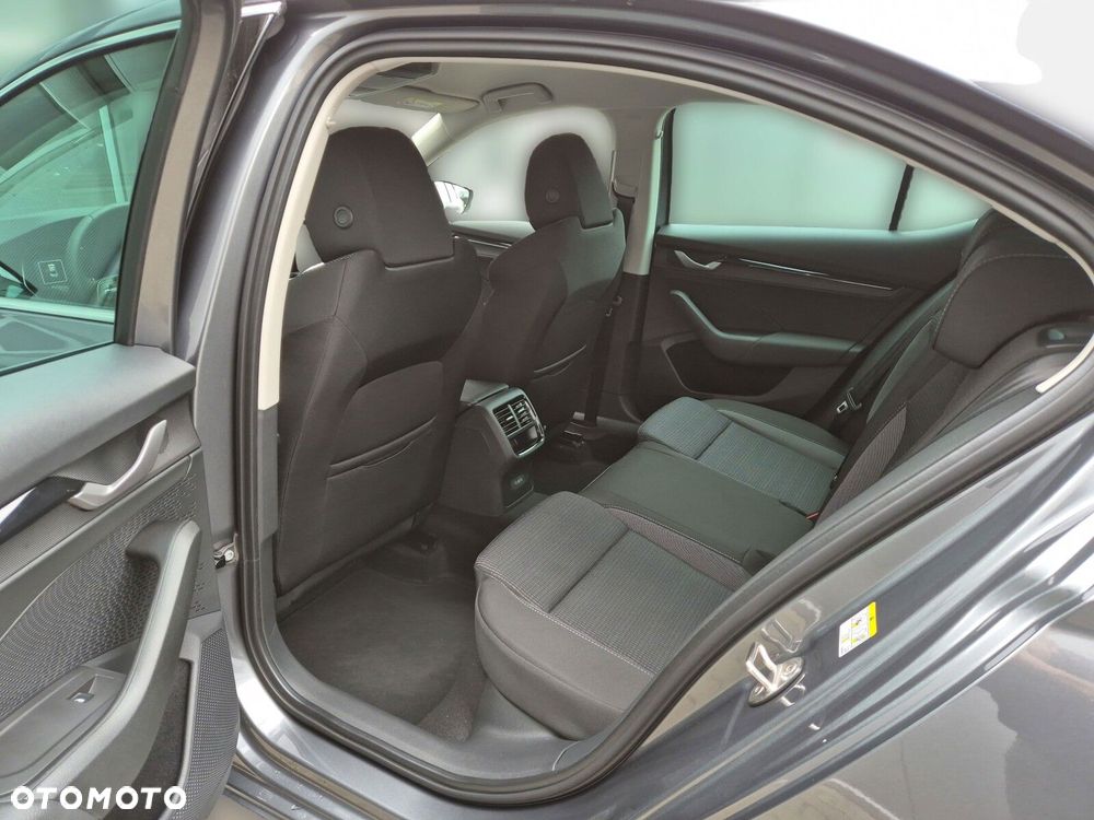 Skoda Octavia 1.5 TSI mHEV Drive Selection DSG - 16