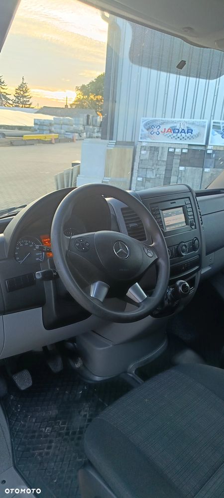 Mercedes-Benz Sprinter - 16
