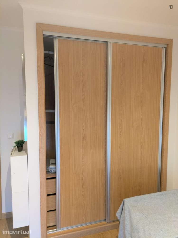 Quarto - localizado em Lumiar Lisbon - Grande imagem: 4/7
