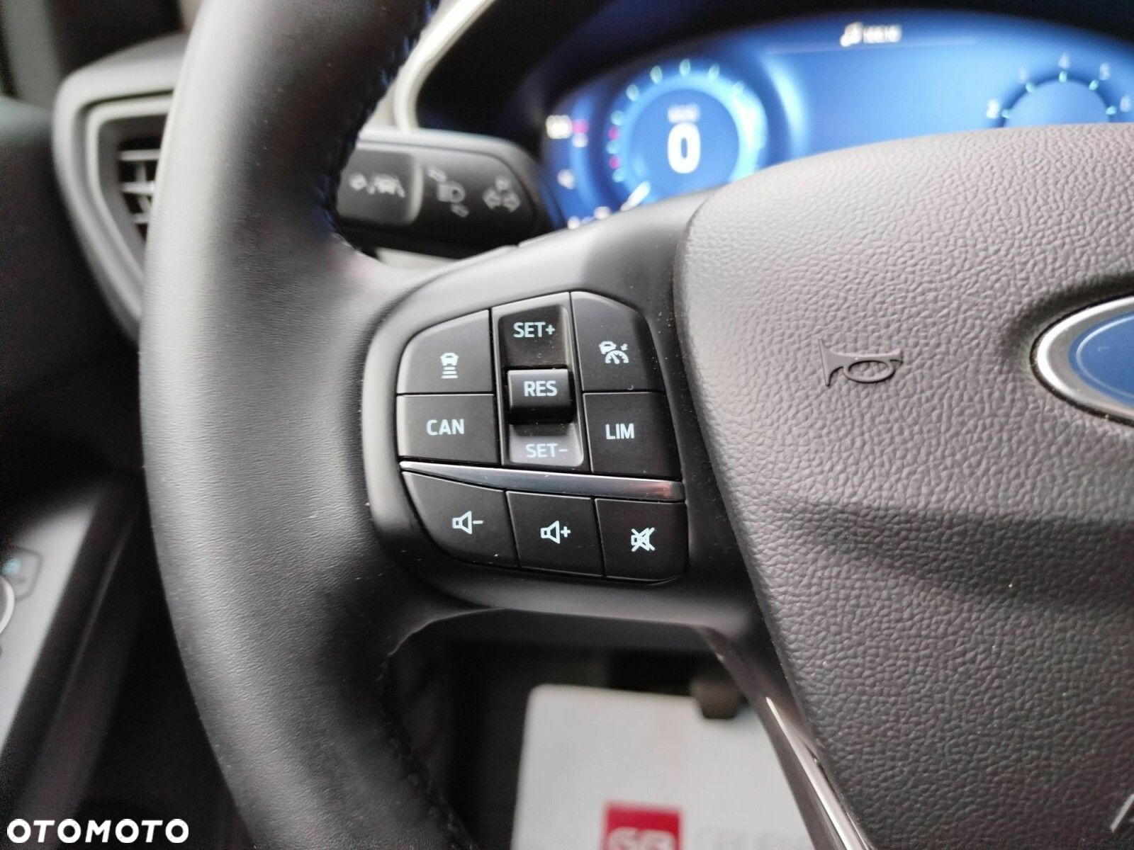 Ford Focus 1.0 EcoBoost mHEV Titanium X - 16