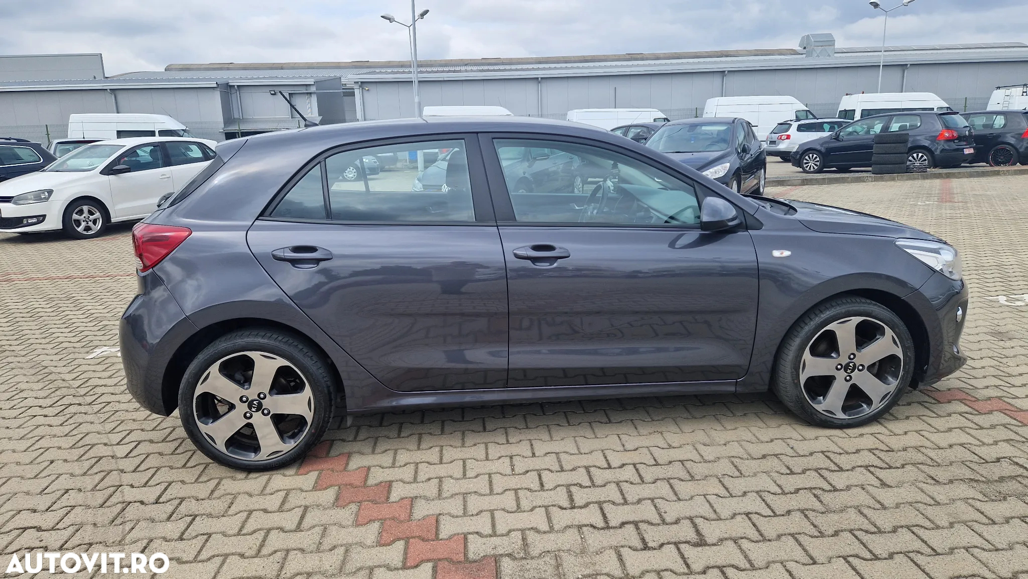 Kia Rio 1.4 CRDi 90 Spirit - 13